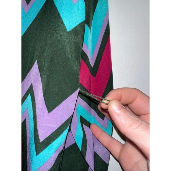 Peach Love Cream Women's Multicolor Zig Zag Print Shift Dress Small NWT - Picture 6 of 11